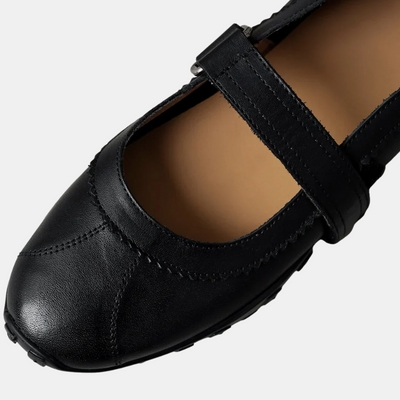 Okada｜オーソペディックフラット