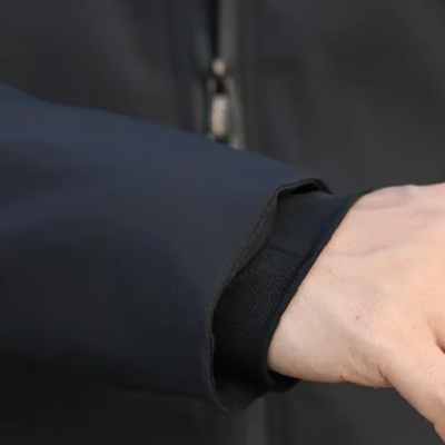 Okada | エレガントなメンズウィンドブレーカー