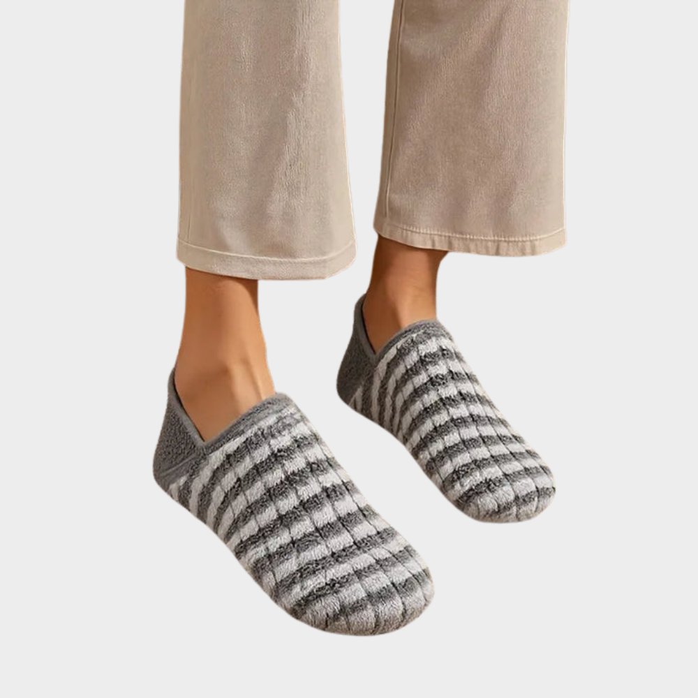 Okada｜軽量スリッポンルームスリッパ