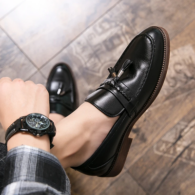 レザータッセルローファー